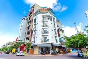 هتل Khách sạn Ciao Quy Nhơn