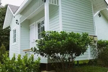 Hotel Akantuka Homestay