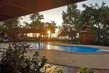 Hotel Veepana Resort