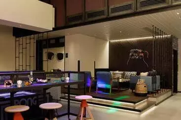 هتل Moxy Osaka Shin Umeda