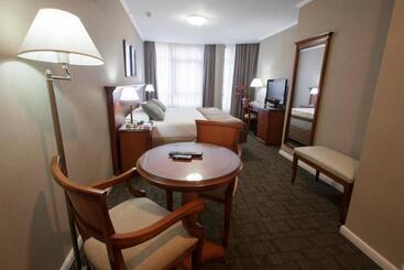 Hotel Tucuman Center Suites&business