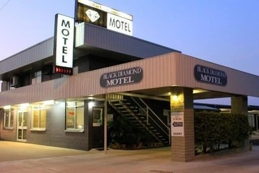 Black Diamond Motel
