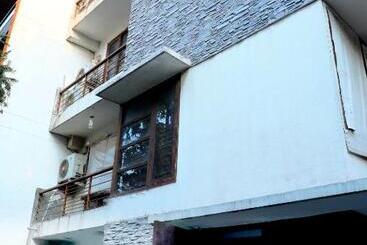 Bed and Breakfast Indee Home