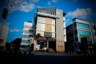 Hotel Four N Square Residency