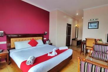 בית מלון כפרי Goroomgo Sun Shine Regency Shimla