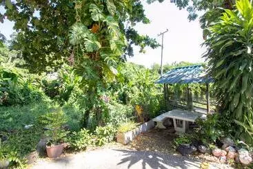 Hotelli Oyo 75372 Flight Hut