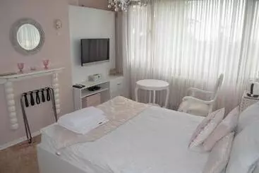 Hotel Parla Viens Suites