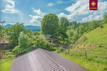 Пансион Pid Yasenem