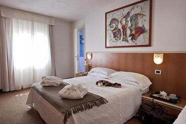 هتل Principe Di Piemonte