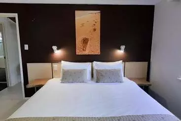 Hotel Margarets Beach Resort