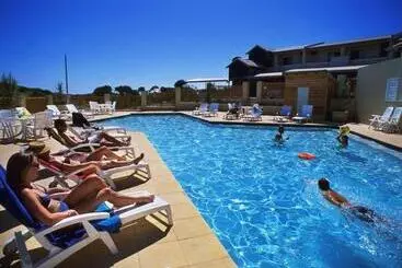 Hotel Margarets Beach Resort