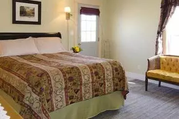 هتل Heartwood Inn