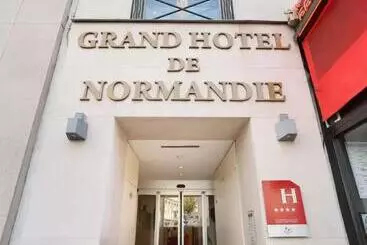 ホテル Le Grand Hôtel De Normandie