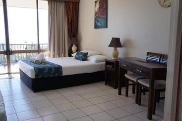 בית מלון כפרי Ocean Views At Whitsunday Terraces Resort