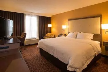Отель Hampton Inn By Hilton Toronto Mississauga West