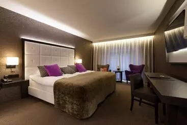 בית מלון כפרי Kasteel Bloemendal