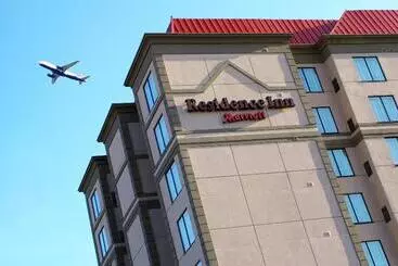 Отель Residence Inn By Marriott Toronto Airport