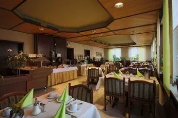 호텔 Restaurant Und Gästehaus Löwen