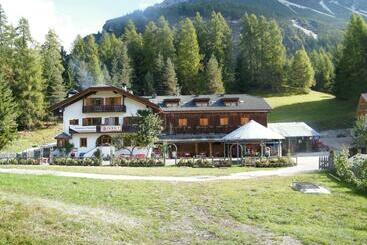 ホテル Fattoria Meneguto Agriturismo Degasper Giorgio