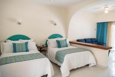 בית מלון כפרי The Westmarine Waterfront