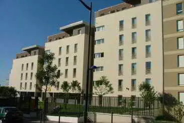 Apart Otel Appart'hôtel Appart'City Pontoise Cergy le Haut