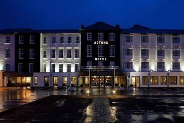 ホテル Actons