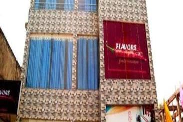 酒店 Basant Palace And Flavors Restaurant