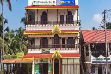 Fabhotel Wateredge Beach Resort