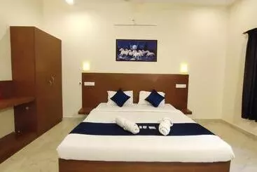 Hotelli Pv Resort   Auro Beach