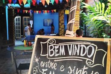 Meu Mundo Hostel Bar