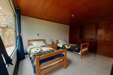 ホテル Lujosa Casa Quinta En Naturaleza Andina