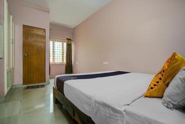 Hotel Vaccinated Staff Spot On 77127 Aysha Arcade