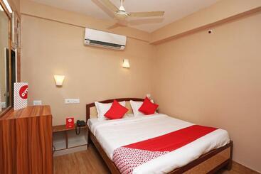 فندق Oyo 13669 Satnam