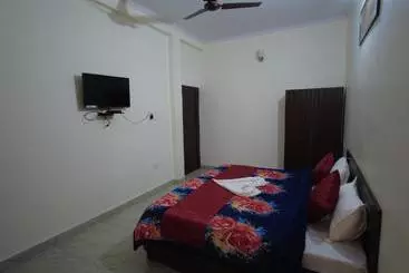 Hotel The Ananya Palace Rishikesh