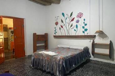 펜션 Munay Ecohostal Cabañas De Adobe