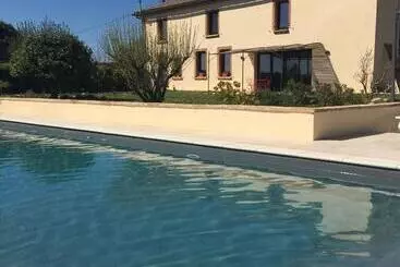 Aamiaismajoitus (B&B) Aux Coteaux D Aussac