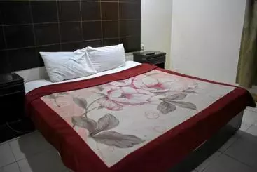 Hotel Mid Land