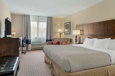 فندق Quality Inn