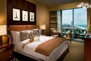 호텔 The Ritzcarlton Bal Harbour, Miami