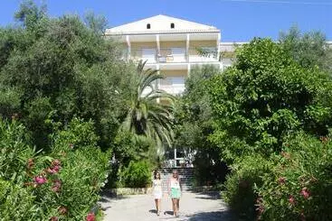 ホテル Ipsos Beach