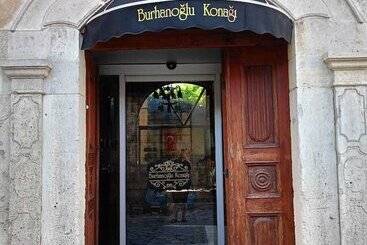Hotel Burhanoglu Konağı