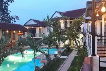 هتل Palafita Bungalow