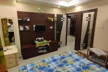 ペンション Urban Village Guest House Couple Friendly