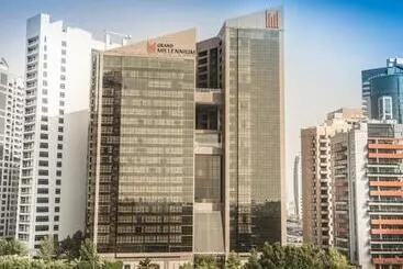 Отель Grand Millennium  Dubai