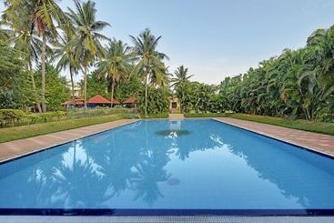 هتل Royal Orchid Resort & Convention Centre, Yelahanka Bangalore