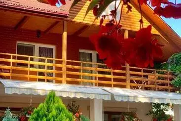 Ostello янтарная форель