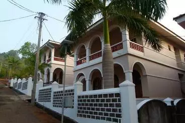 Majatalo Mandrem Rise Villas
