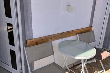 پانسیون Apartments Apartmani Bojana