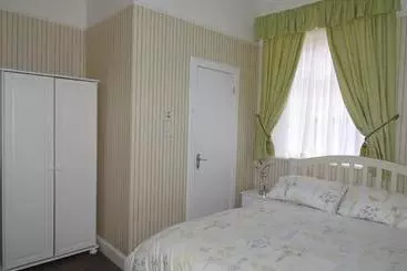 Отель Adam Guest House
