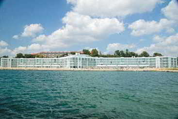 Отель Dolphin Marina